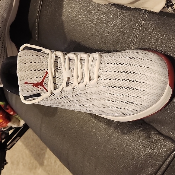 Jordan BFly White Size 12 - Picture 5 of 8